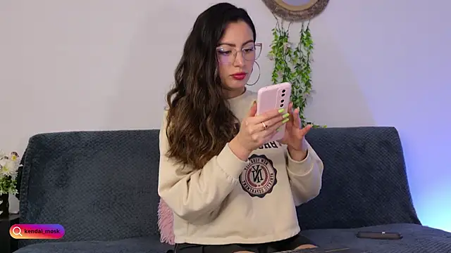 Kendal Mosk online show from April 22, 2026, 4:36 pm