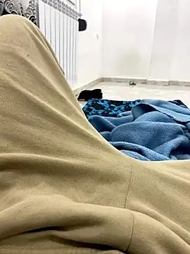 Lahcene online show from November 21, 2025, 7:24 pm