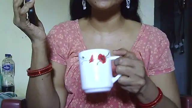 Snapshot of Suhana-sapna chatting on September 24, 2025, 4:08 am Suhana-sapna online show from September 24, 2025, 4:08 am