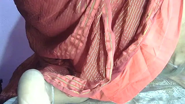 Snapshot of Suhana-sapna chatting on February 8, 2026, 4:26 pm Suhana-sapna online show from February 8, 2026, 4:26 pm