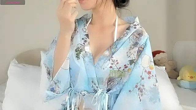 Iris xyz online show from October 29, 2025, 3:55 pm