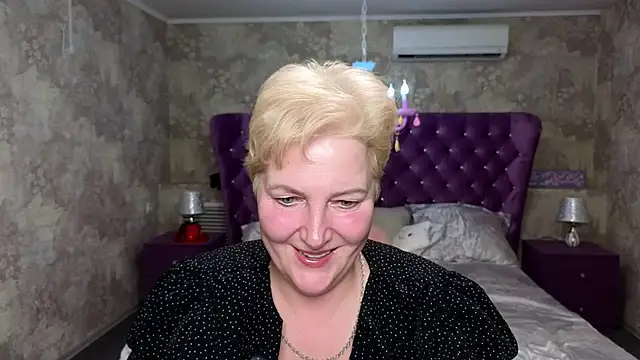 Snapshot of Sandra_Snow chatting on February 1, 2025, 8:26 pm Sandra Snow online show from February 1, 2025, 8:26 pm