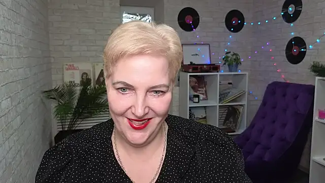 Snapshot of Sandra_Snow chatting on February 20, 2025, 7:30 pm Sandra Snow online show from February 20, 2025, 7:30 pm
