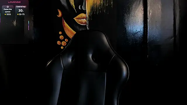 Snapshot of Flynn_Riider chatting on December 17, 2025, 6:46 pm Flynn Riider online show from December 17, 2025, 6:46 pm