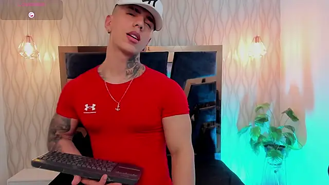 Snapshot of Flynn_Riider chatting on February 21, 2026, 6:37 am Flynn Riider online show from February 21, 2026, 6:37 am