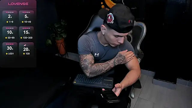 Flynn Riider online show from October 27, 2025, 5:36 pm