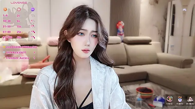 Snapshot of pinnnnnnk chatting on September 9, 2025, 6:34 am pinnnnnnk online show from September 9, 2025, 6:34 am