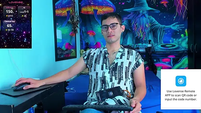 alexdesire online show from May 5, 2026, 8:23 pm
