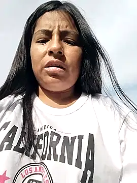 Danna-linyi online show from March 25, 2026, 8:52 pm