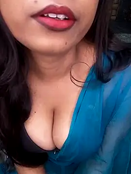 Snapshot of hinaa_khan chatting on November 9, 2025, 4:33 pm hinaa khan online show from November 9, 2025, 4:33 pm