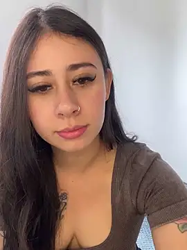 Snapshot of Zoee_t chatting on September 8, 2025, 7:57 pm Zoee t online show from September 8, 2025, 7:57 pm