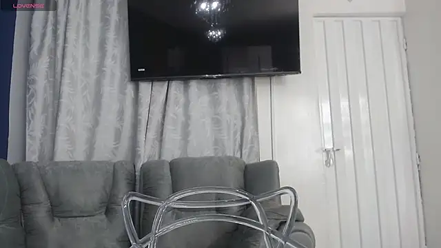  Natassia Dreams online show from March 23, 2025, 3:54 am