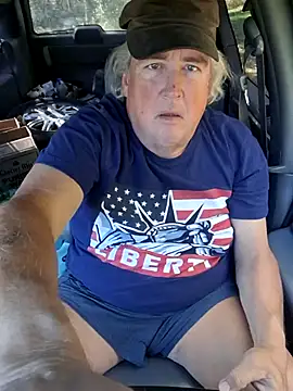 Bus310A online show from October 13, 2025, 4:41 pm