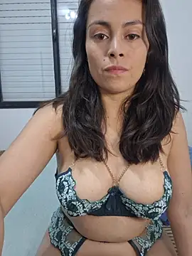 Snapshot of sweet_aphrodite69 chatting on November 22, 2025, 12:43 am sweet aphrodite69 online show from November 22, 2025, 12:43 am