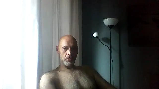 Snapshot of Avamereandmikel chatting on July 28, 2026, 4:27 pm Avamereandmikel online show from July 28, 2026, 4:27 pm