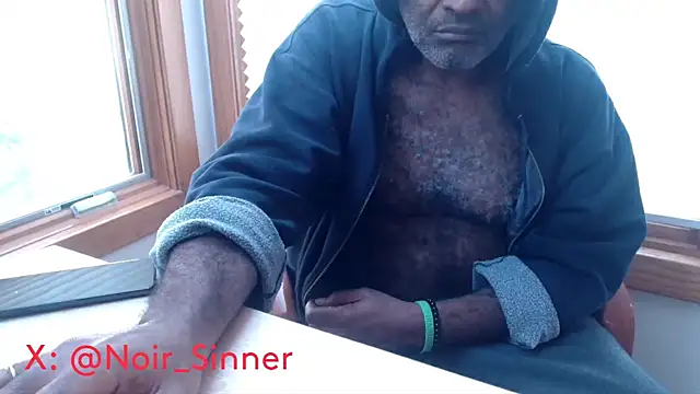 Snapshot of sinnernoir chatting on November 6, 2025, 2:10 pm sinnernoir online show from November 6, 2025, 2:10 pm