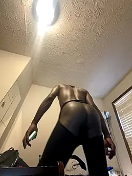 Shawtyblaque21 online show from October 9, 2025, 5:46 pm