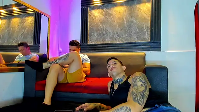 Duodreamhot online show from June 7, 2026, 4:28 am