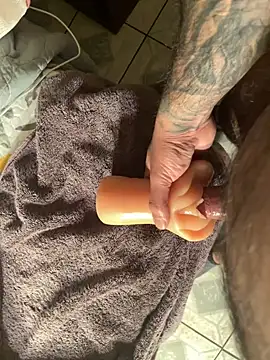 edgher646 online show from January 7, 2025, 4:27 pm