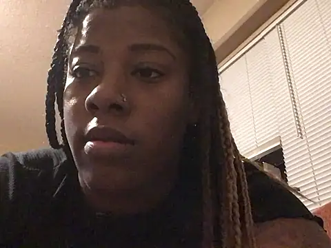 Snapshot of Eboni03 chatting on December 15, 2024, 3:13 am Eboni03 online show from December 15, 2024, 3:13 am