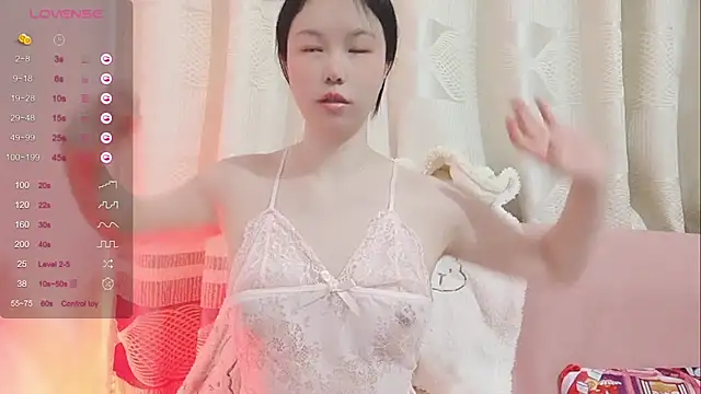 Snapshot of Gg-77777 chatting on January 4, 2025, 11:33 am Gg-77777 online show from January 4, 2025, 11:33 am