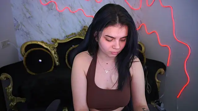 Snapshot of ShinyShyy chatting on March 7, 2025, 2:56 pm ShinyShyy online show from March 7, 2025, 2:56 pm