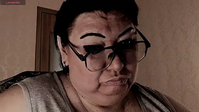 SexxyDreams1 online show from March 27, 2026, 2:09 am