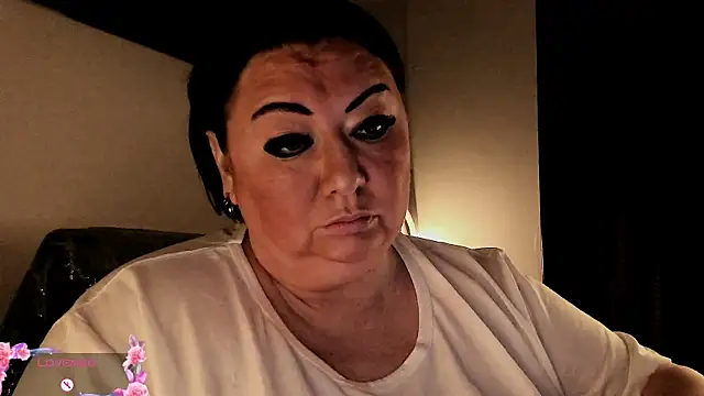 Snapshot of SexxyDreams1 chatting on September 23, 2025, 3:02 am SexxyDreams1 online show from September 23, 2025, 3:02 am