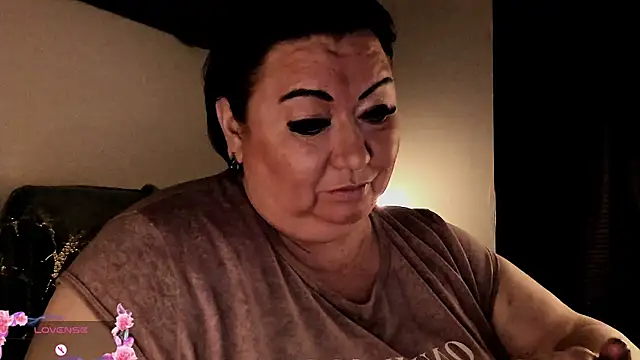 Snapshot of SexxyDreams1 chatting on September 21, 2025, 3:44 am SexxyDreams1 online show from September 21, 2025, 3:44 am