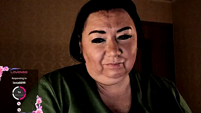 SexxyDreams1 online show from December 5, 2025, 3:54 pm