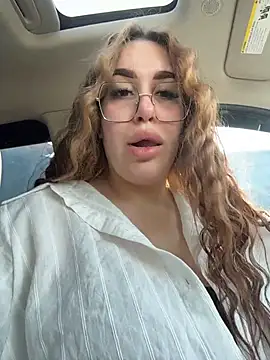 Snapshot of VikiDemi chatting on February 25, 2026, 11:32 am VikiDemi online show from February 25, 2026, 11:32 am