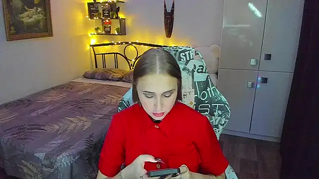 LinaTruly online show from June 29, 2026, 10:53 pm