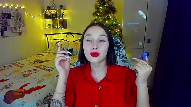 LinaTruly online show from December 20, 2025, 10:01 pm