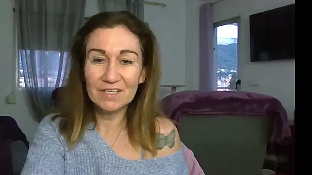 TamaraSweetxo online show from April 26, 2026, 7:00 pm