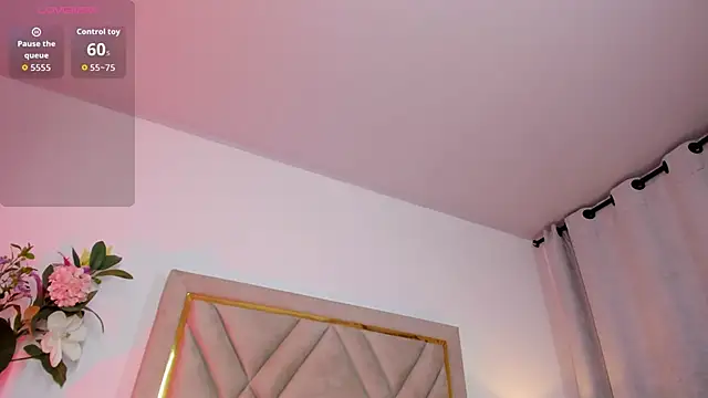 chloe wilson7 online show from November 14, 2025, 2:04 am