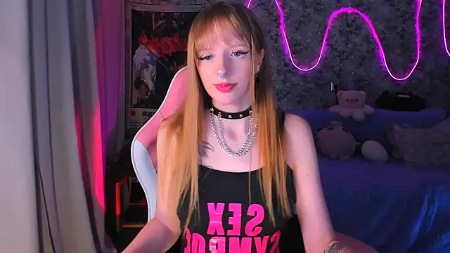 Snapshot of Inma_Lewdness chatting on February 6, 2025, 5:40 pm Inma Lewdness online show from February 6, 2025, 5:40 pm