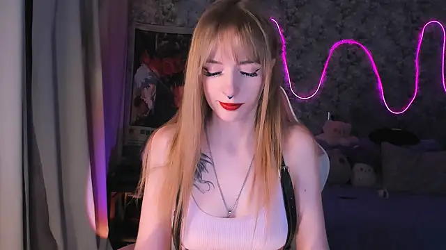Snapshot of Inma_Lewdness chatting on February 15, 2025, 9:17 pm Inma Lewdness online show from February 15, 2025, 9:17 pm