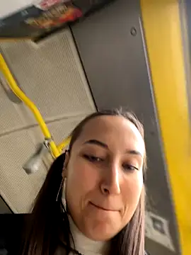 Snapshot of VelvetVixenI chatting on November 5, 2025, 12:41 pm VelvetVixenI online show from November 5, 2025, 12:41 pm