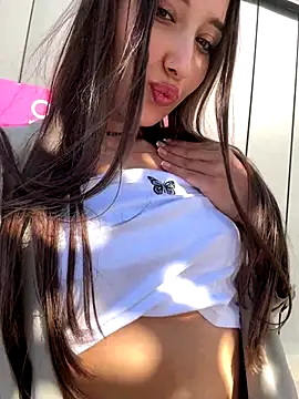 Snapshot of VelvetVixenI chatting on September 14, 2025, 12:05 pm VelvetVixenI online show from September 14, 2025, 12:05 pm