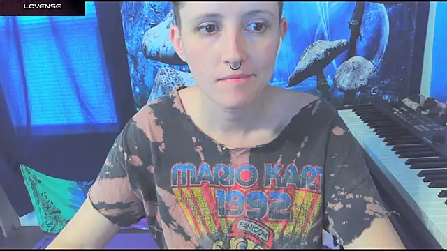  hellostormy  online show from April 13, 2026, 4:11 pm