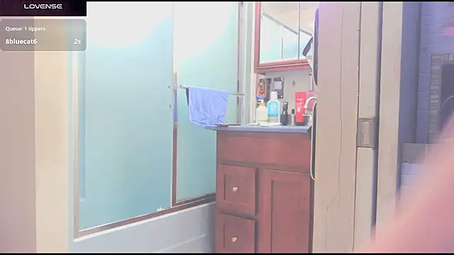  hellostormy  online show from April 23, 2026, 12:00 pm