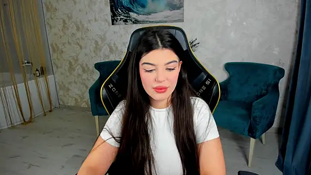 Snapshot of AlluringAriel chatting on April 29, 2026, 11:36 am AlluringAriel online show from April 29, 2026, 11:36 am