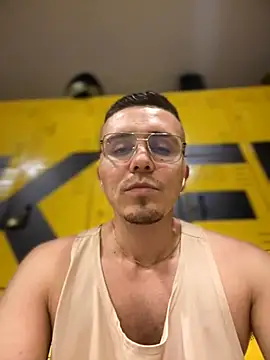 Snapshot of adam-rivera chatting on November 10, 2025, 9:09 pm adam-rivera online show from November 10, 2025, 9:09 pm