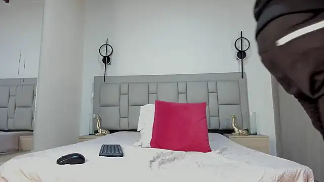 Snapshot of JEFFREY_COTTOM chatting on February 4, 2026, 12:22 pm JEFFREY COTTOM online show from February 4, 2026, 12:22 pm