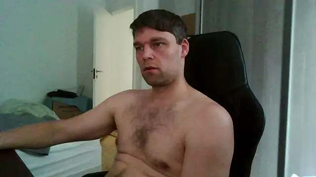 Snapshot of The_big_viking_ chatting on June 1, 2026, 9:31 am The big viking online show from June 1, 2026, 9:31 am
