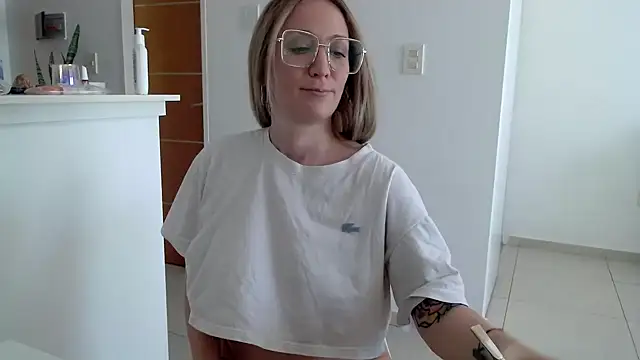 CabledHeredity online show from November 16, 2025, 6:01 pm