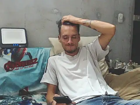 roystonee10 online show from January 22, 2025, 6:10 am