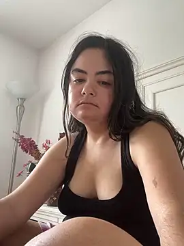 Snapshot of littlemissbabycakes chatting on April 21, 2026, 8:48 pm littlemissbabycakes online show from April 21, 2026, 8:48 pm