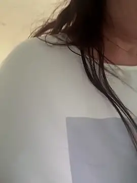Snapshot of Engel_mia chatting on April 26, 2026, 12:46 pm Engel mia online show from April 26, 2026, 12:46 pm
