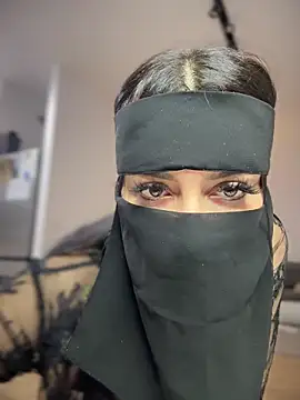 Snapshot of reema6969 chatting on December 11, 2024, 10:27 pm reema6969 online show from December 11, 2024, 10:27 pm